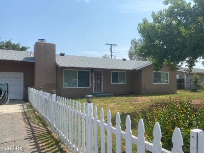 Foto del edificio - 3 br, 2 bath House - 1620 Rock Springs Rd