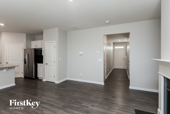 Building Photo - 5380 Barberry Ave