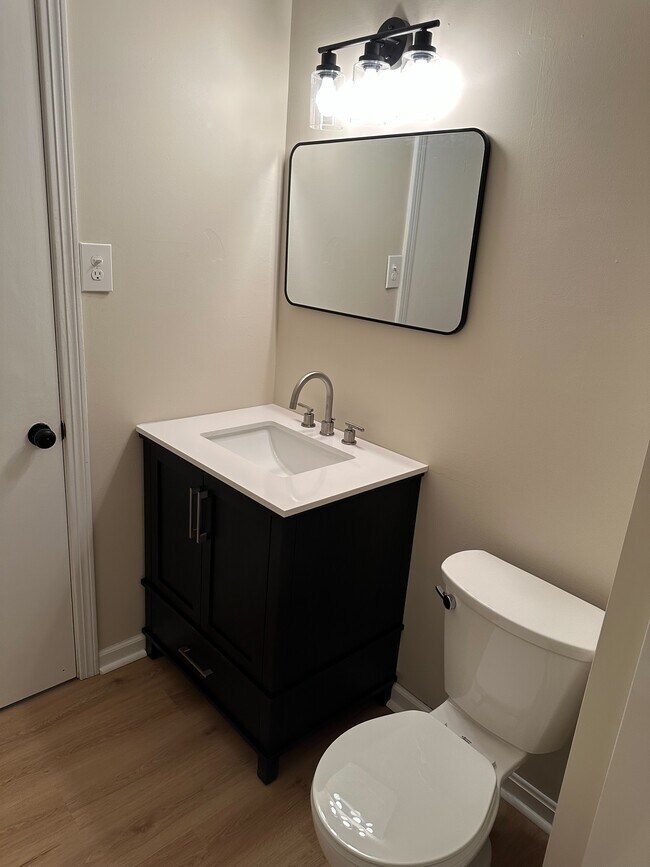 Foto del edificio - 1772 Hanover St