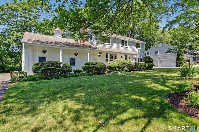 Building Photo - 145 Casmir Dr