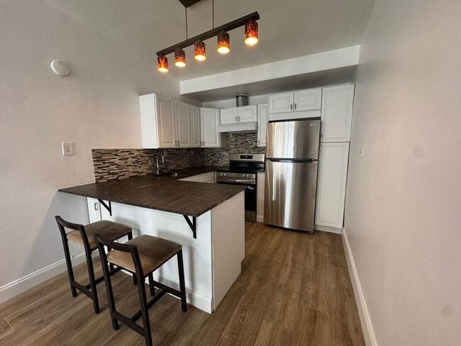 Foto del edificio - 1311 NE 42nd St