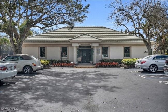 Foto del edificio - 3435 Laurelgreens Ln S