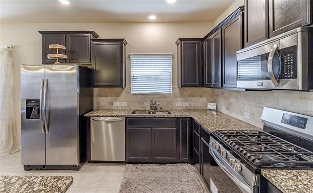 Foto del edificio - 9808 Diamondback Ln