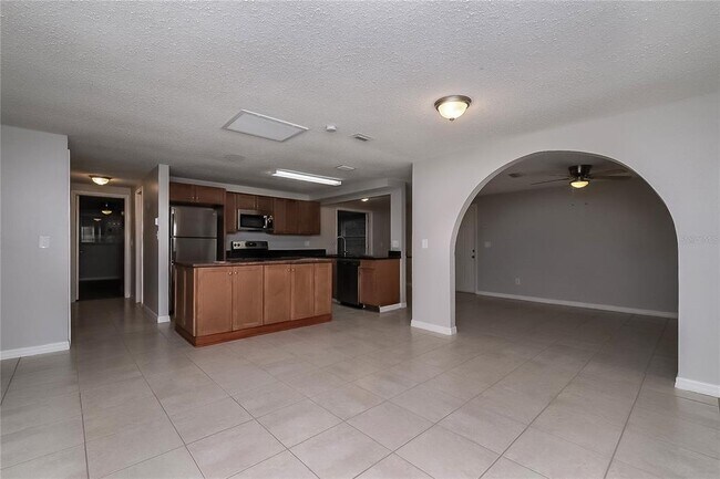 Building Photo - 7226 Exemplar Dr