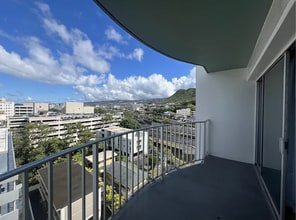 Building Photo - 710 Lunalilo St