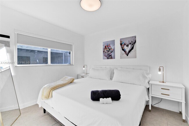Foto del edificio - 1021 NW 23rd Ave