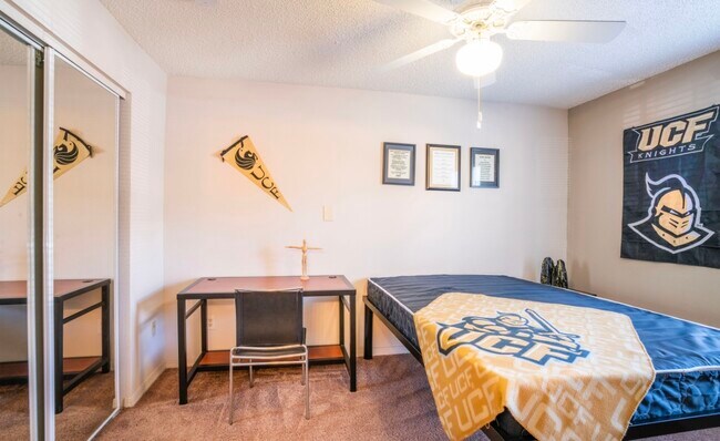 Foto del edificio - 4511 Silver Knight Way