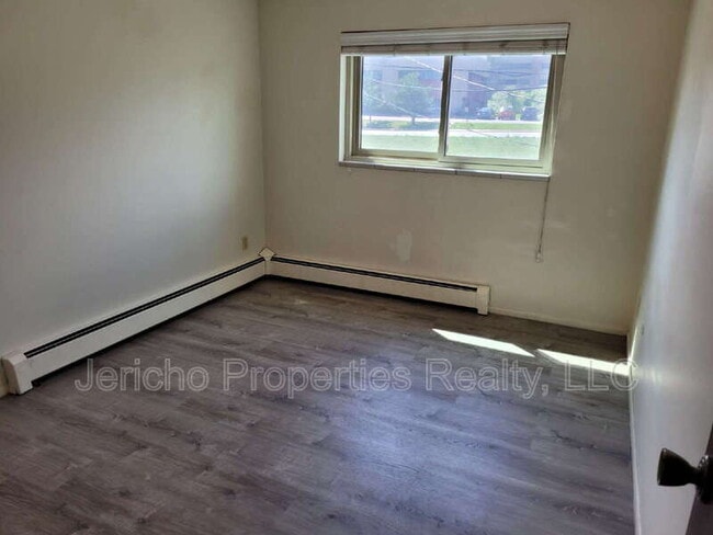 Foto del edificio - 633 Oak St