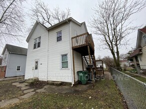 Building Photo - 416 8th St