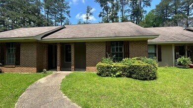 Building Photo - 103 Briarwood Cir