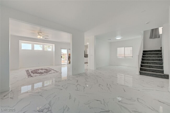 Foto del edificio - 1213 E Malibu Sands Ave