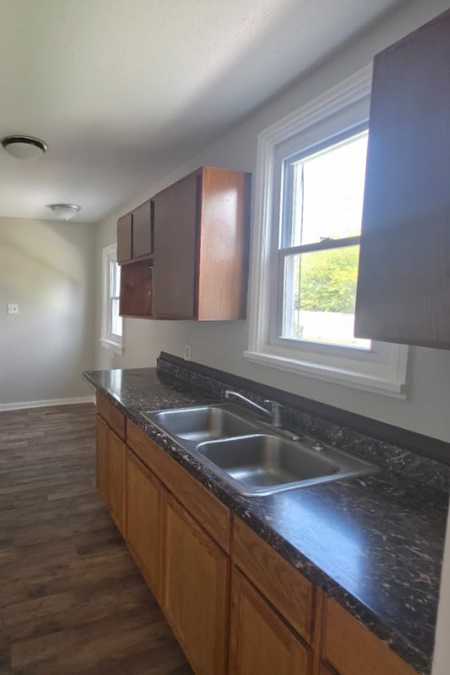 Building Photo - 4444 W 51st St