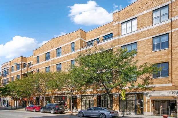 Fachada del edificio - 2040 W Belmont Ave