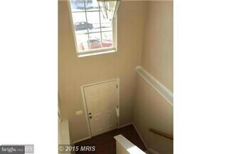 Building Photo - 1303 Wilcox Ave