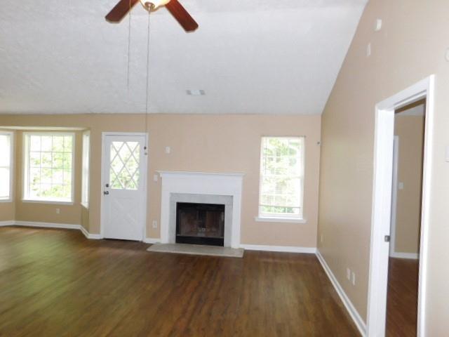 Building Photo - 5713 3 Lakes Dr
