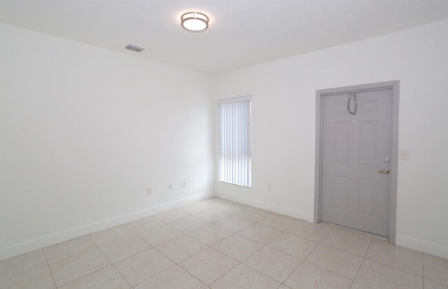 Photo - 6151 NW 182nd Ln Townhome