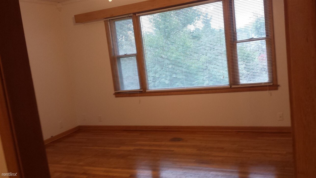 1200 Reed St, Grinnell, IA 50112 Condo for Rent in Grinnell, IA