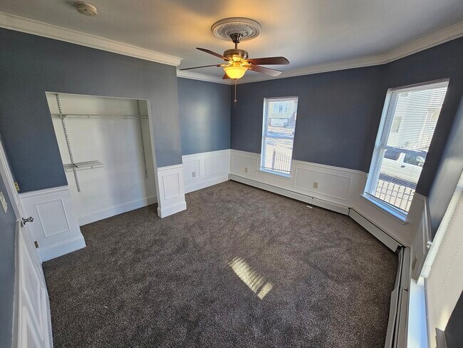 Foto del edificio - 46 Dennis St