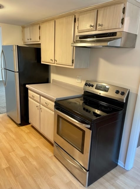 Building Photo - 27033 Farmbrook Villa Dr