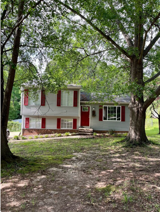 Primary Photo - 2140 Mariner Cir