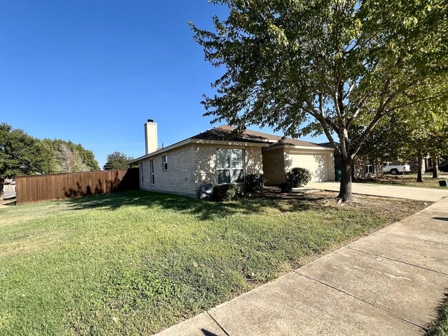 Photo - Skelton Lease House