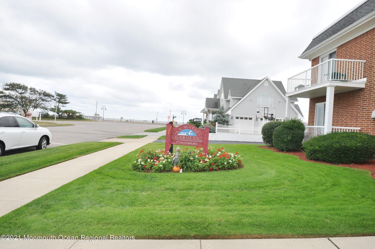 103 2nd Ave Unit C5, Belmar, NJ 07719 Room for Rent in Belmar, NJ