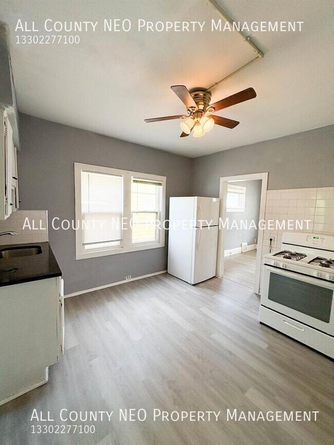 Foto del edificio - 3452 W 91st St