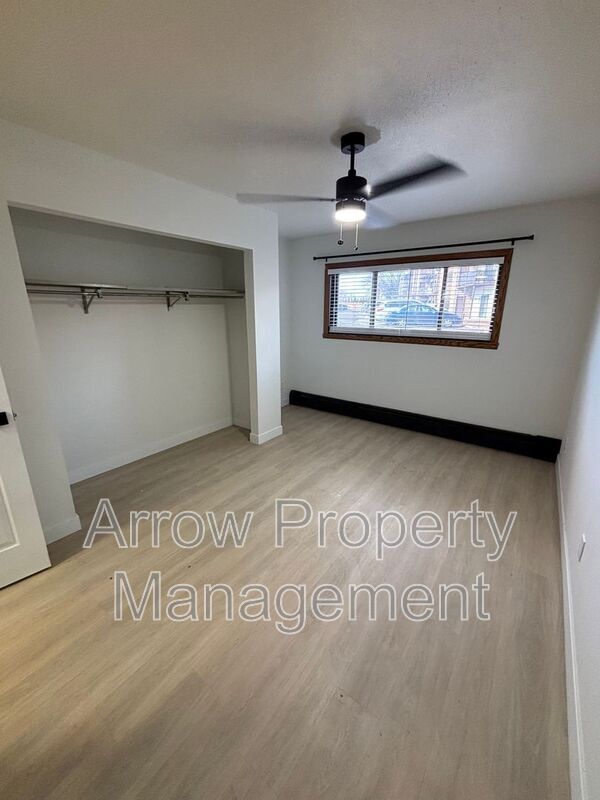 Foto del edificio - 215 E Arbor Ave