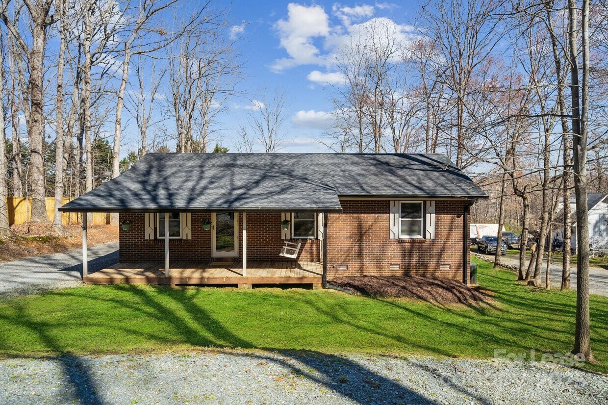 Primary Photo - 259 Unionville - Indian Trail Rd W