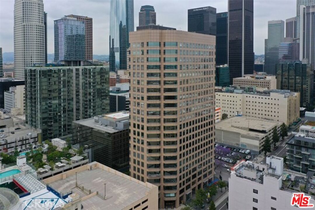 Foto principal - 801S S Grand Ave