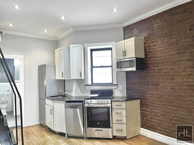 Building Photo - East 23rd Street
