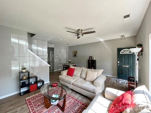 Foto del edificio - 8049 Stoneham Ct