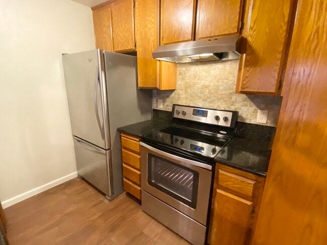 Building Photo - 3793 Centre St