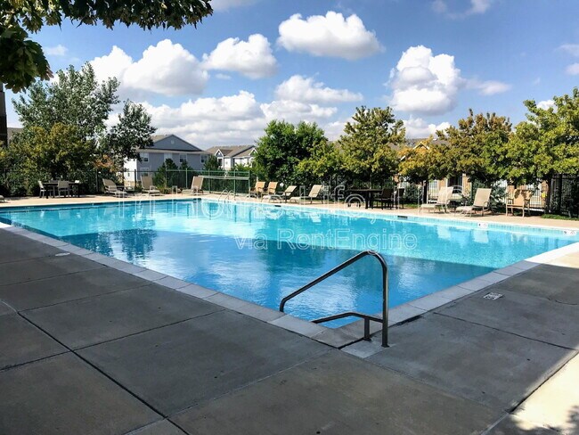 Foto del edificio - 10184 Park Meadows Dr