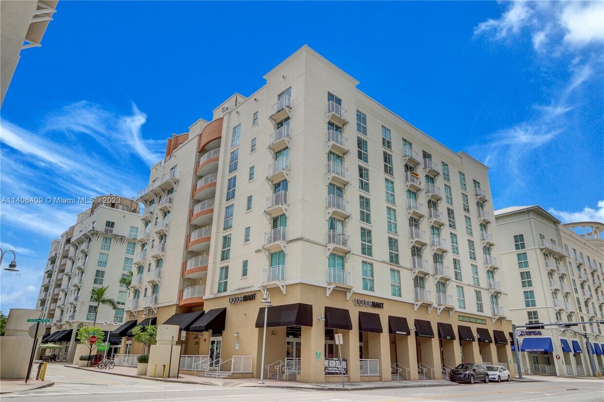 Foto principal - 7265 SW 89th St