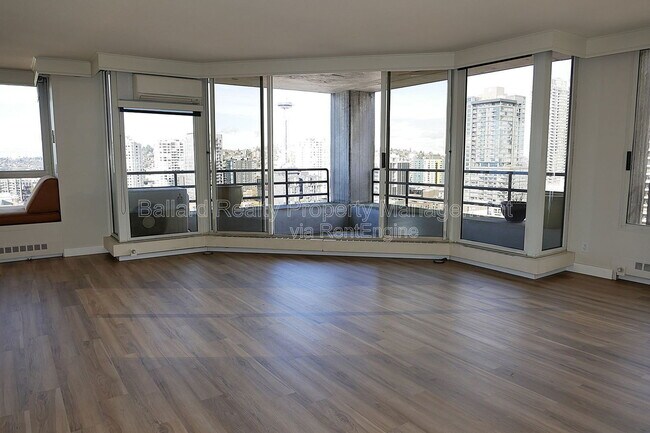 Foto del edificio - 2125 1st Ave