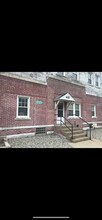Building Photo - 415 Griswold St