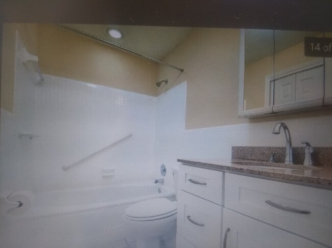 MASTER BATHROOM - 208 Danube Ave