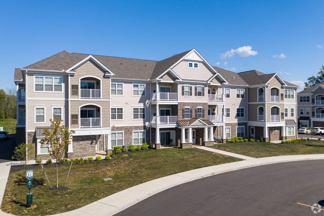 Primary Photo - Winding Creek Apartments