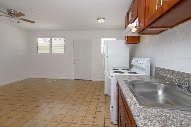 Building Photo - 1547 Wilder Ave