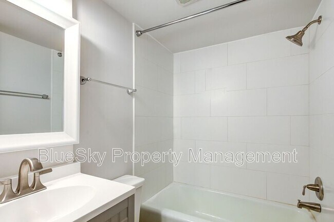 Foto del edificio - 247 Stribling Ave