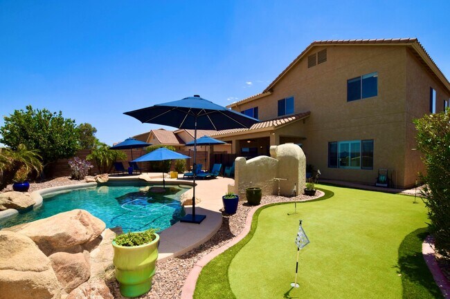 Building Photo - 44236 Adobe Cir