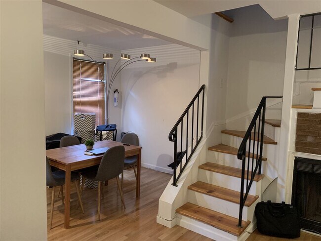 Building Photo - 64 2nd St