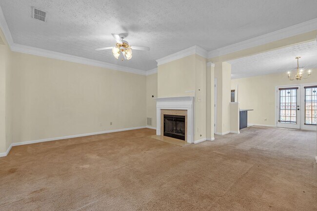 Building Photo - 5475 Hampton Ct