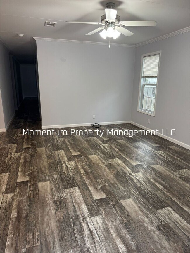 Foto del edificio - BRAND NEW! 3 Bed / 2 Bath Home