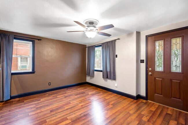 Building Photo - GORGEOUS TWO BEDROOM HOUSE IN BEECHVIEW AV...