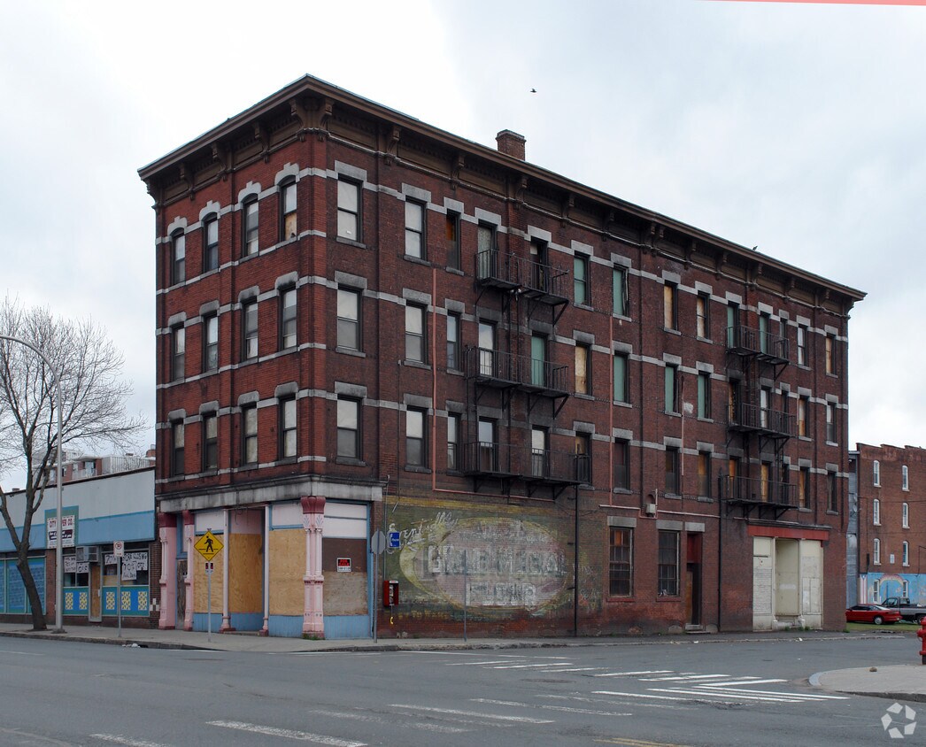 398-400 Main St, Holyoke, MA 01040 - 398-400 Main St Holyoke, MA 01040 ...