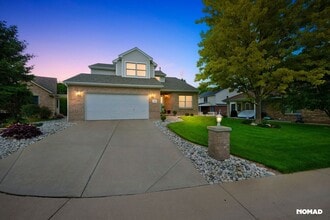 Building Photo - 1321 S Lansing Ct