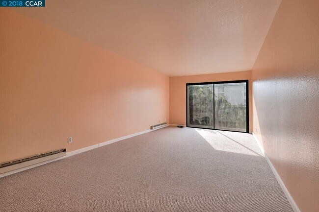 Building Photo - 13700 San Pablo Ave