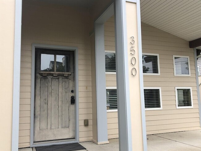 Building Photo - 3500 Steffisburg Dr